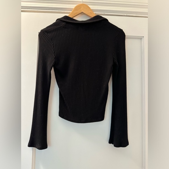 Small Reformation black low cut button down long sleeve top - Picture 4 of 4